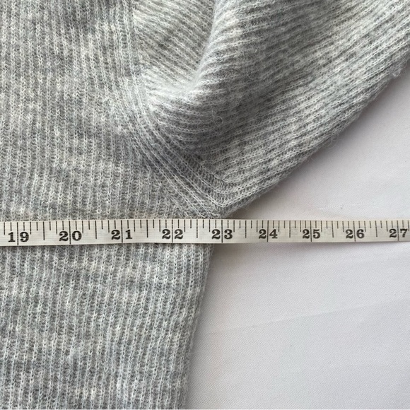 Quince Light Grey Baby Alpaca- Wool Quarter Zip Sweater Size Medium - Picture 14 of 15